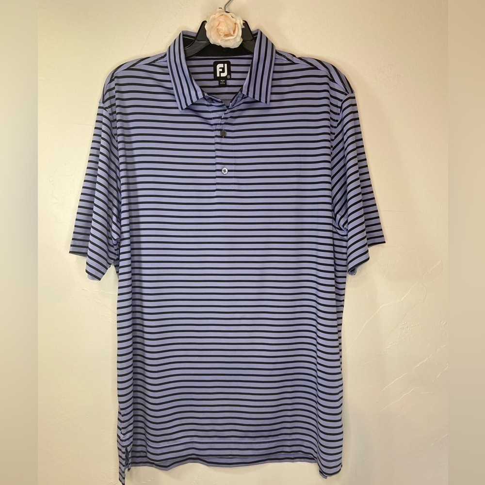 FootJoy~Men’s Quality Golf Polo Shirt~Light Purple w/Black Stripes~Size 2XL